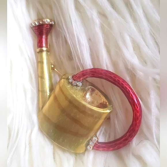 >MMA Gold Tone And Red Kettle Brooch Pin. Signed Fbs MMA. 🌴 - Picture 1 of 5